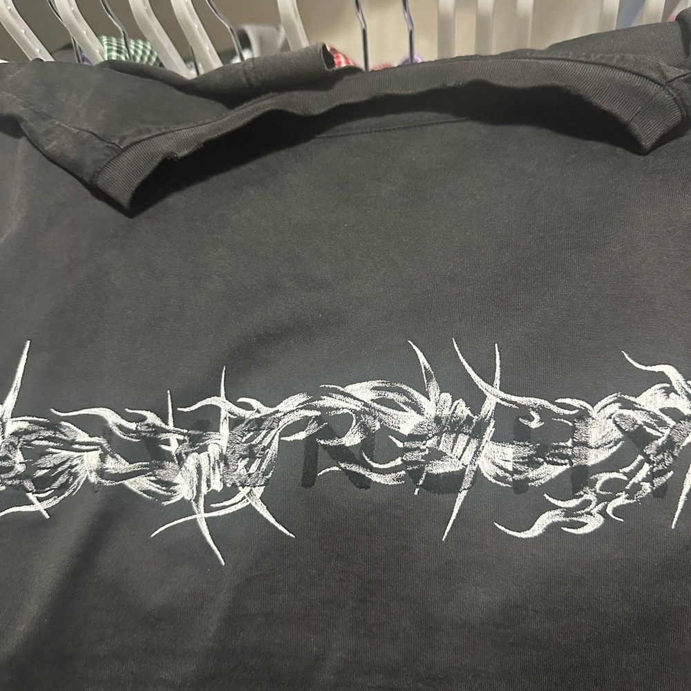 Givenchy distressed tshirt xl